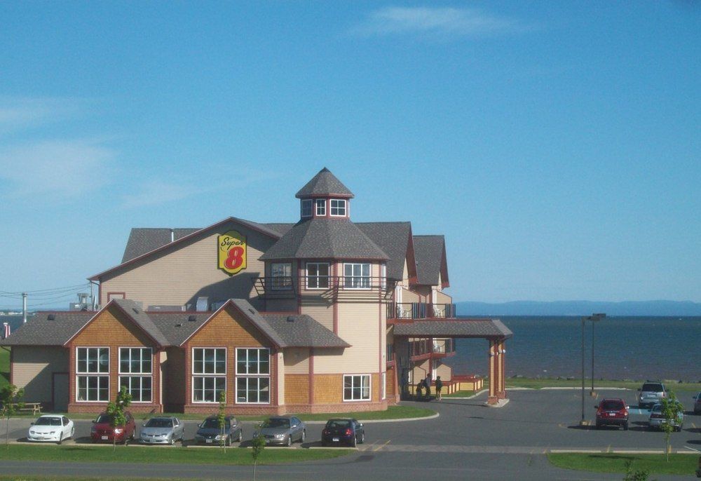 Super 8 By Wyndham Caraquet Ξενοδοχείο Εξωτερικό φωτογραφία